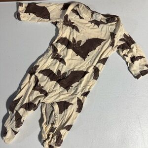 Kate Quinn Bat Footie